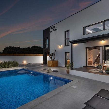 Villa stric Toni Pakoštane Esterno foto